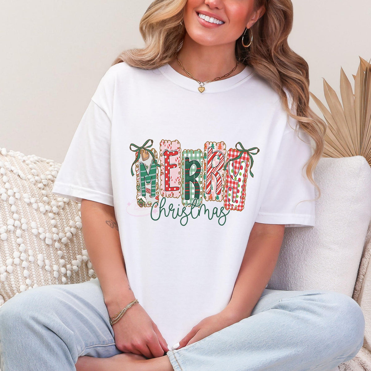 Merry Christmas Shirt, Pink Festive Bows, Patterned Letter Tee