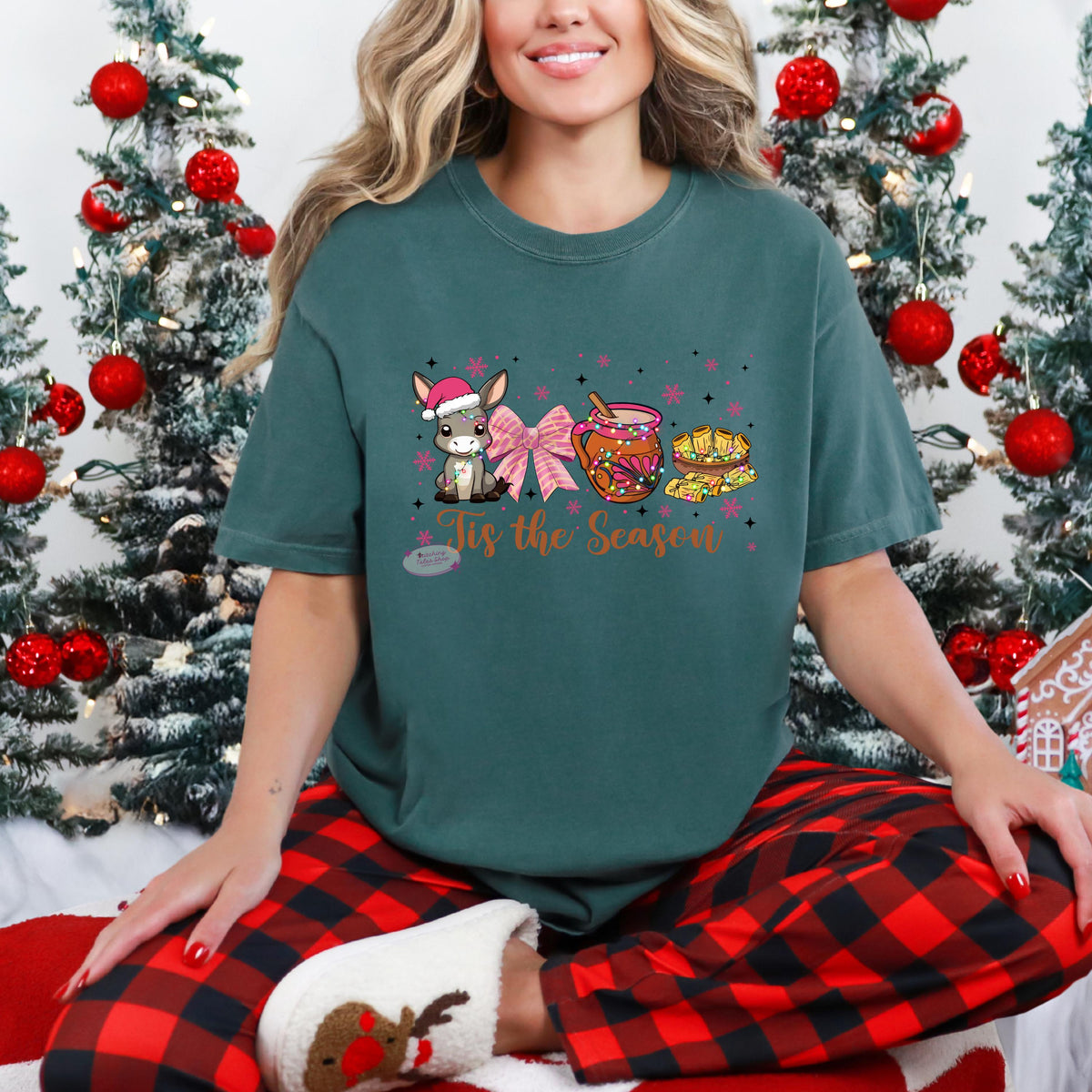 Pink Christmas Tee, Burrito Sabanero, Pan Dulce Navidad