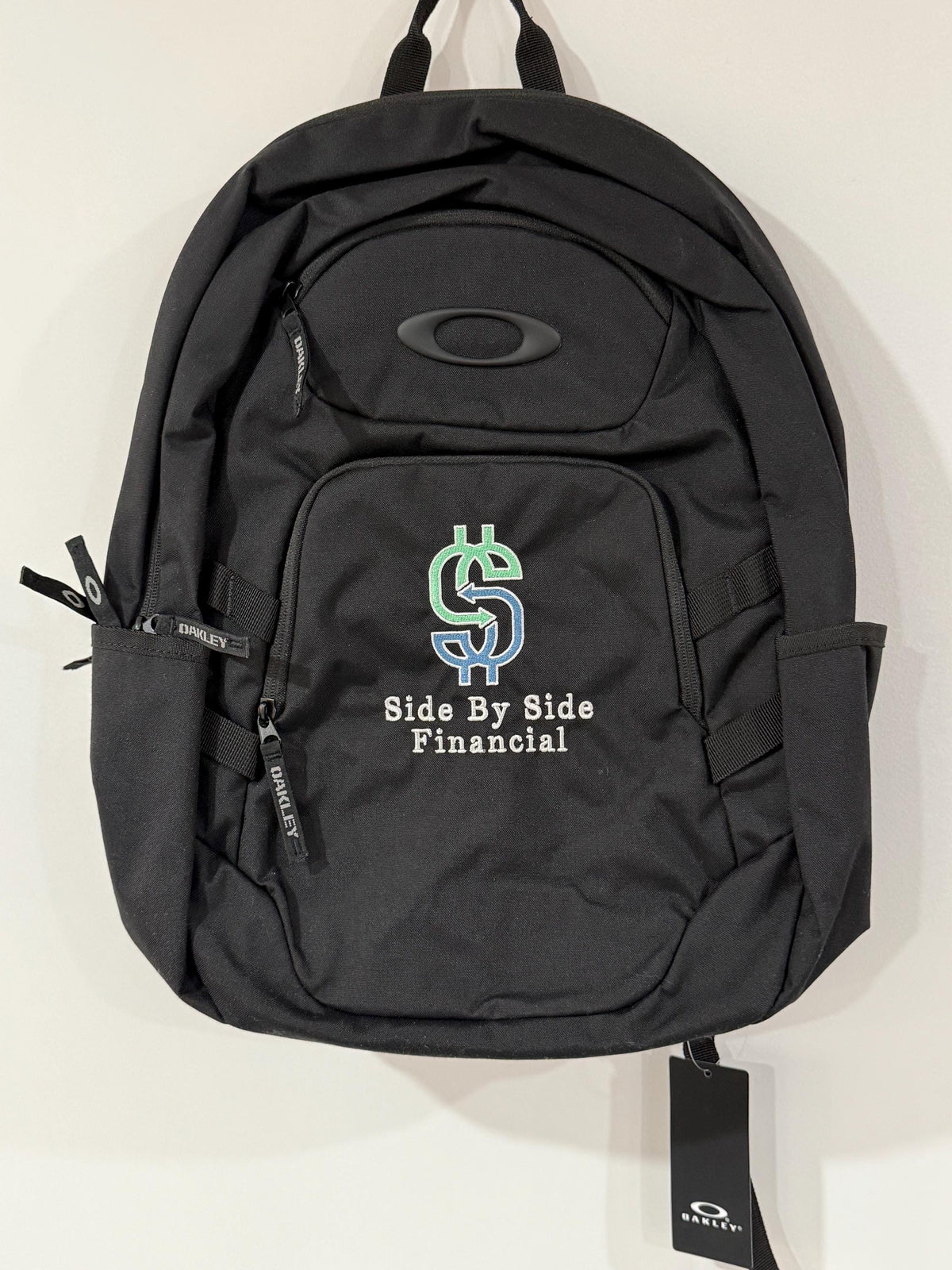 Embroidered Oakley Gearbox 24L Backpack